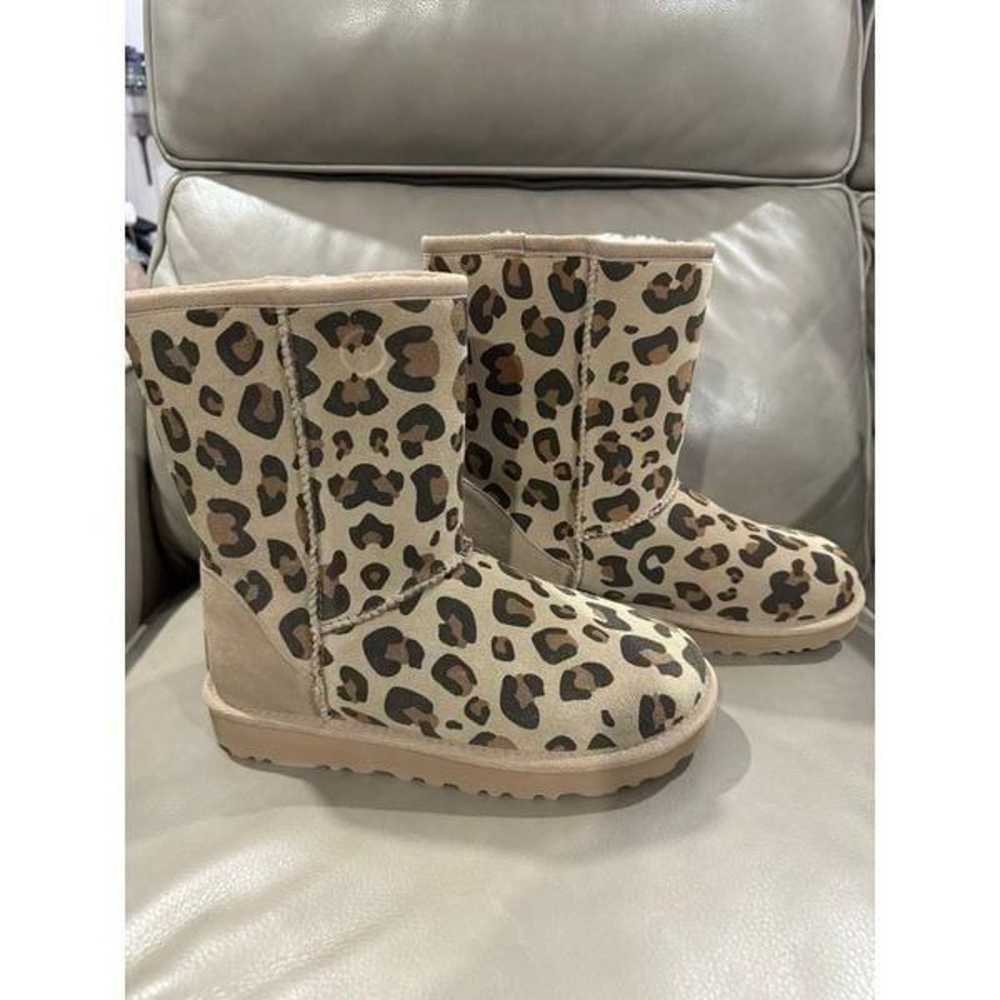 UGG NWOB Classic Short II Leopard Print Boots - image 4