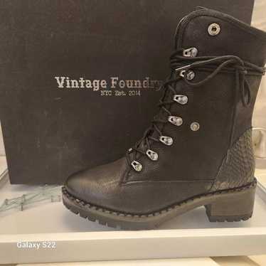 Vintage Foundry Black  "Milan" Leather Boots. NIB.