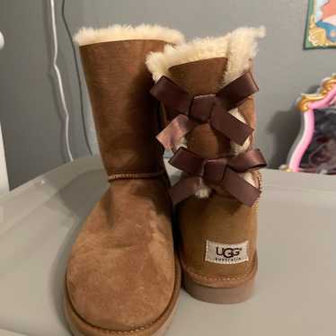 Ugg boots with bow