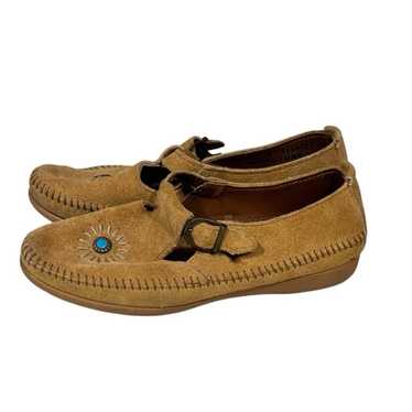 Minnetonka Women’s Brown Tan Suede Moccasin Buckl… - image 1