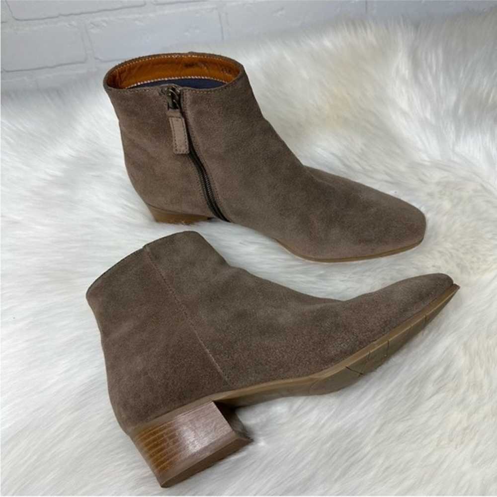 Aquatalia Fuoco Suede Ankle Boots sz 9.5 (fit a 9) - image 2