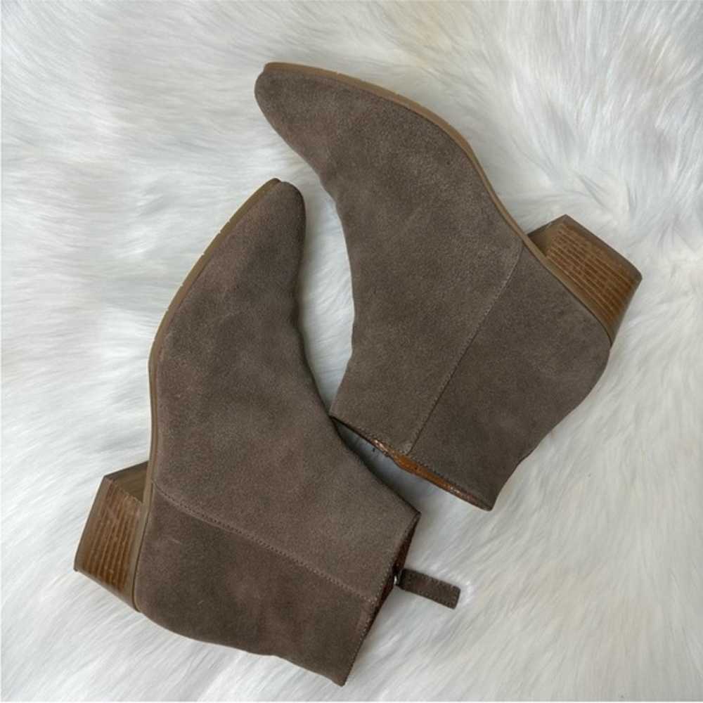 Aquatalia Fuoco Suede Ankle Boots sz 9.5 (fit a 9) - image 4