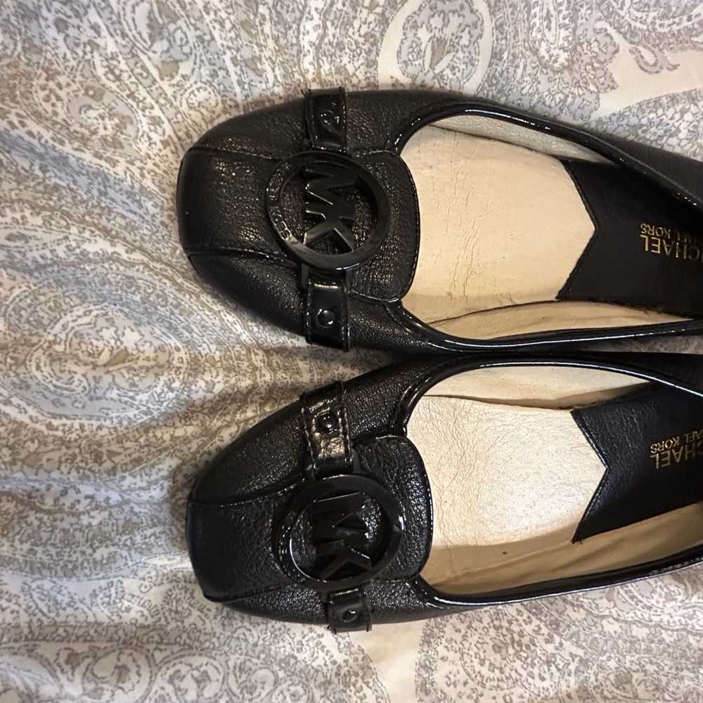 Michael Kors black flats 8.5 - image 6