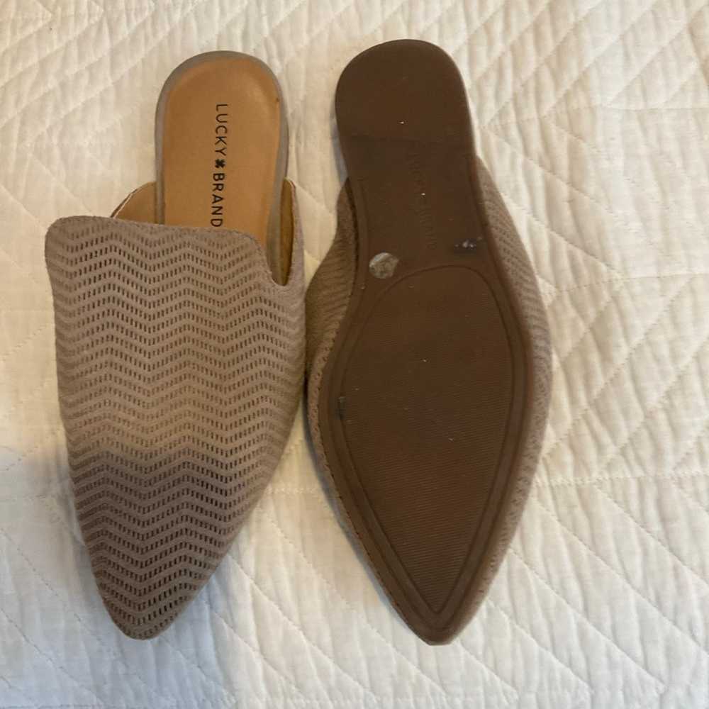 Lucky Brand slides - image 2