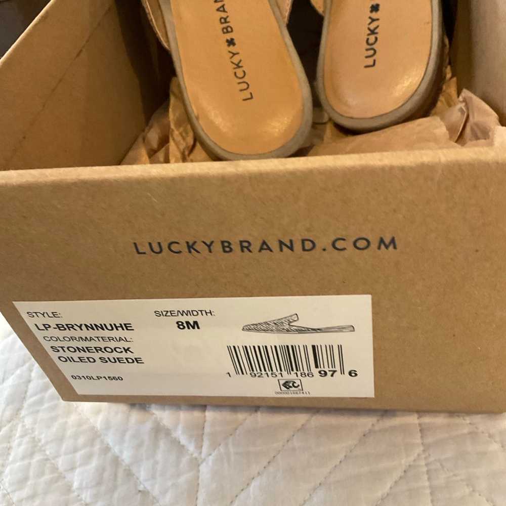 Lucky Brand slides - image 4