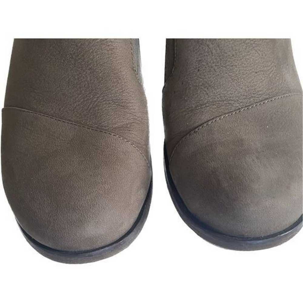 Dansko Nubuck Wedged Shoes Sz 38 - image 2