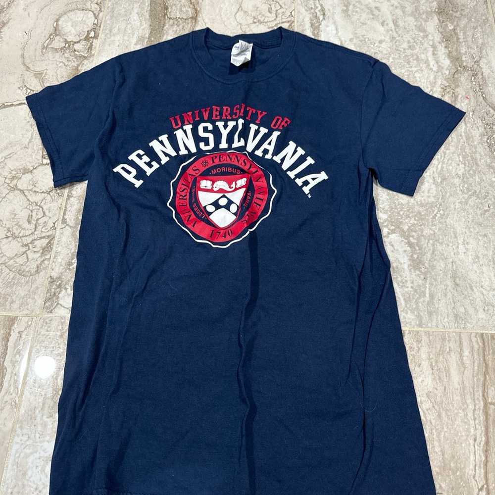 Univ. of Pennsylvania ladies T-Shirt size S - image 1