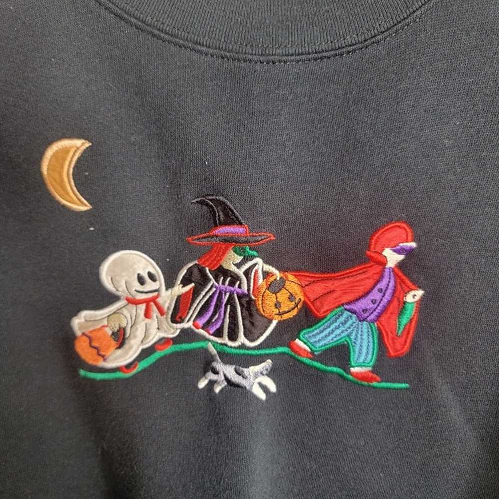 Vintage 90s Embroidered Halloween Crewneck Sweats… - image 2