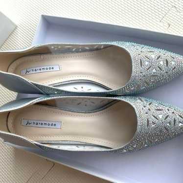 Silver pumps - wedding shoes.