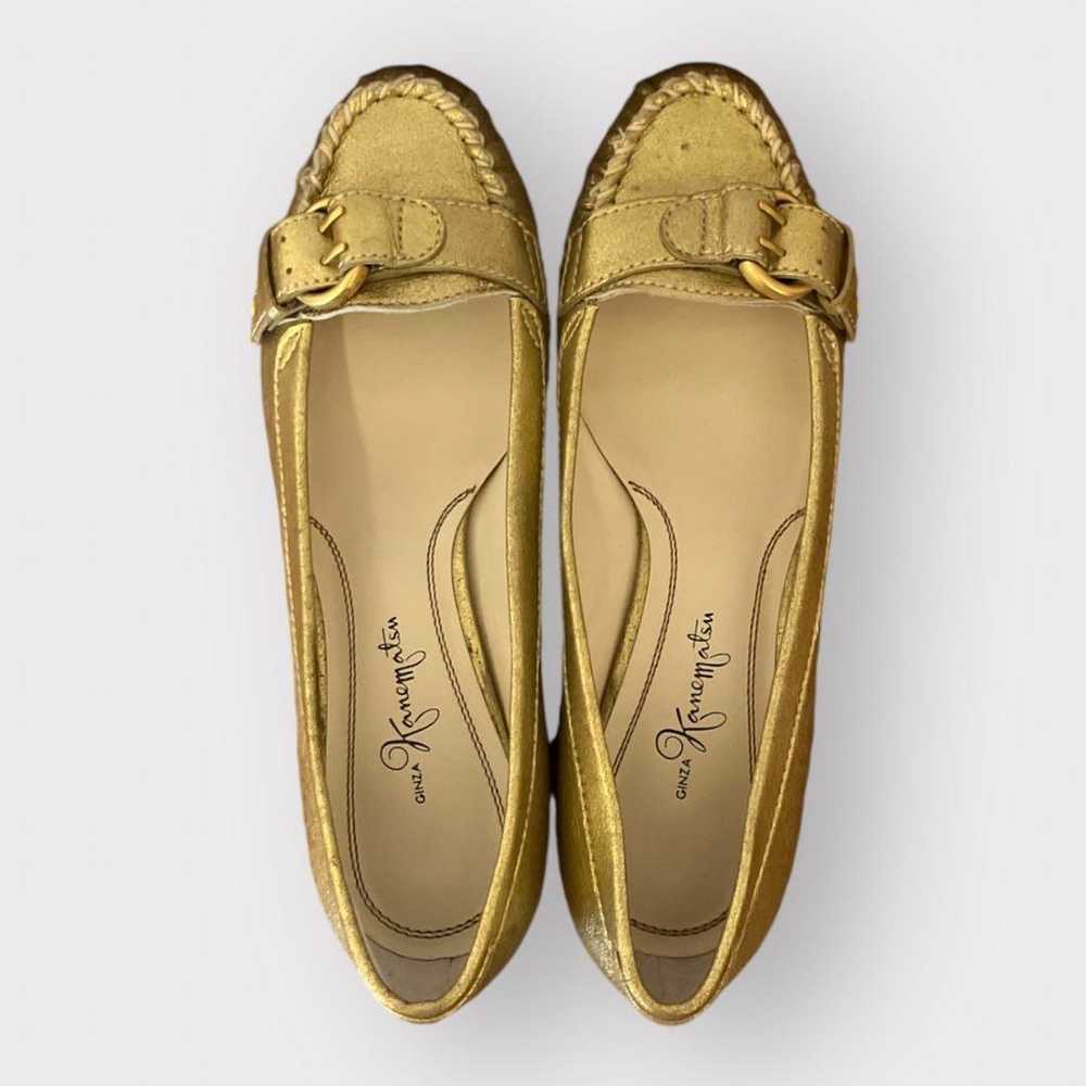 GINZA Kanematsu Gold Leather Pumps - image 8