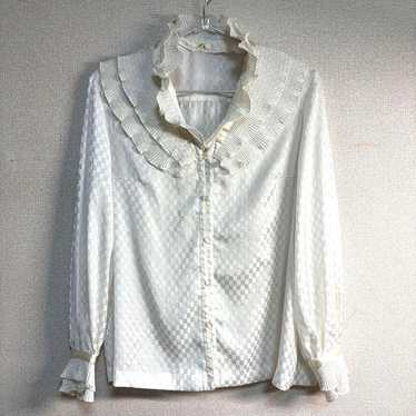 "Vintage" frilled collar shirt blouse.