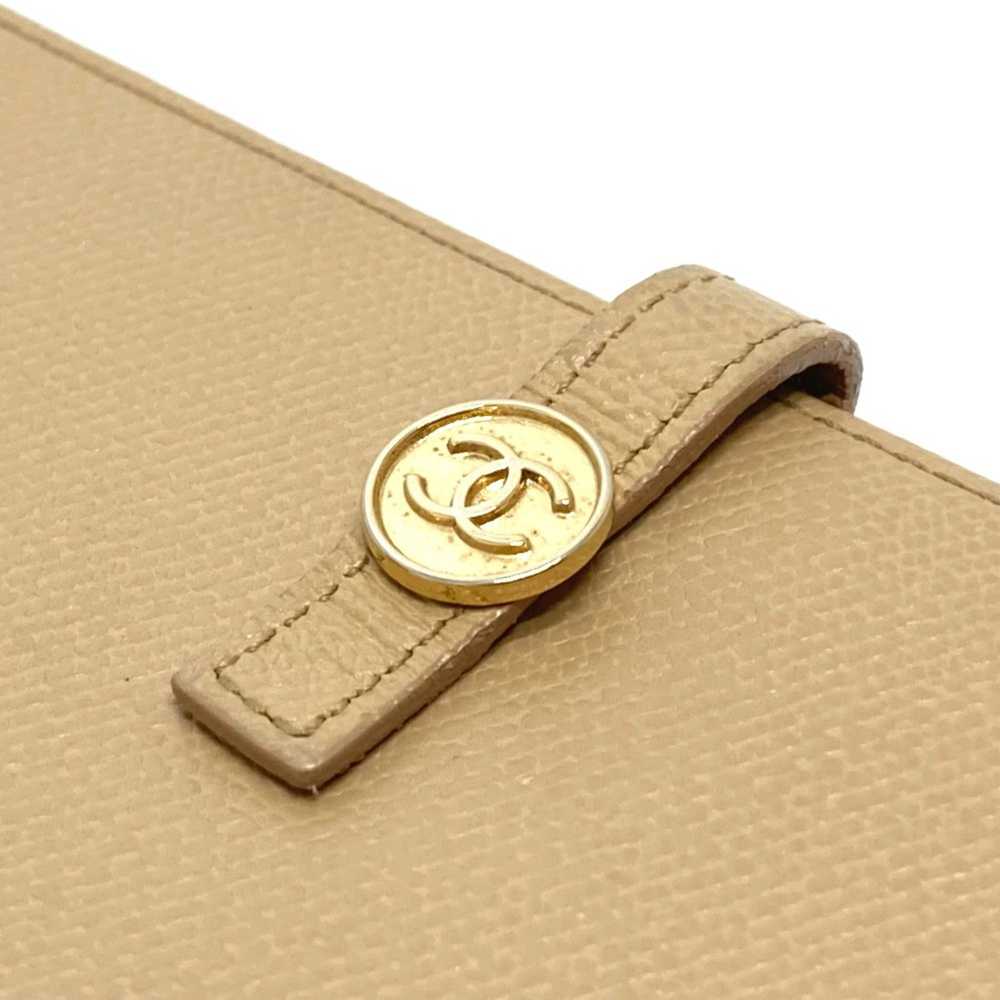 Chanel Logo Cc Beige Leather Wallet (Pre-Owned) - image 10