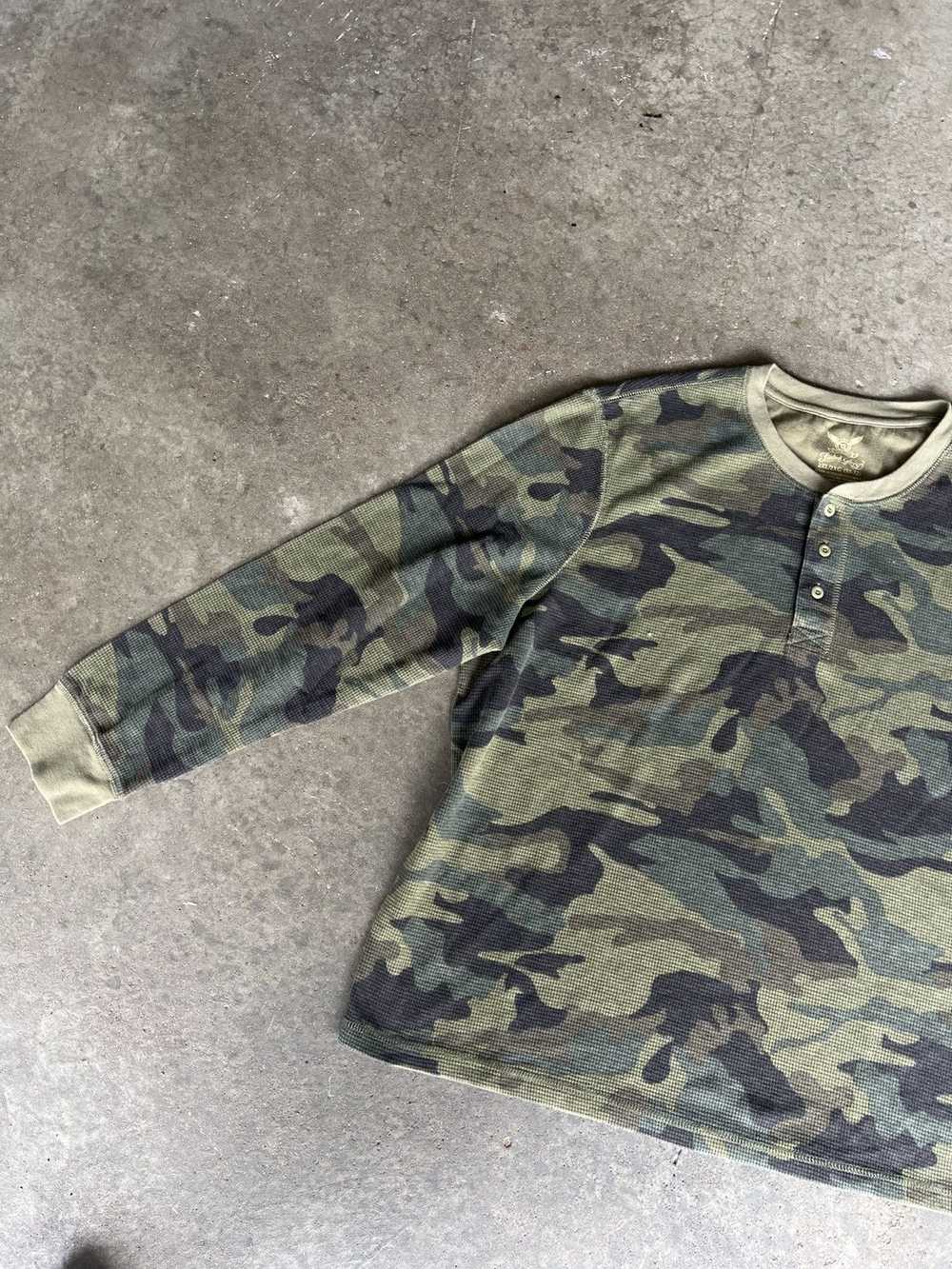 Vintage Y2K Faded Glory Camo thermal shirt - image 3