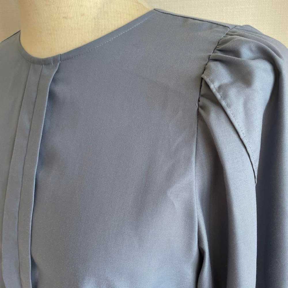 ELIN/Erin Volume Sleeve Slit Tuck Blouse Blue Gray - image 8