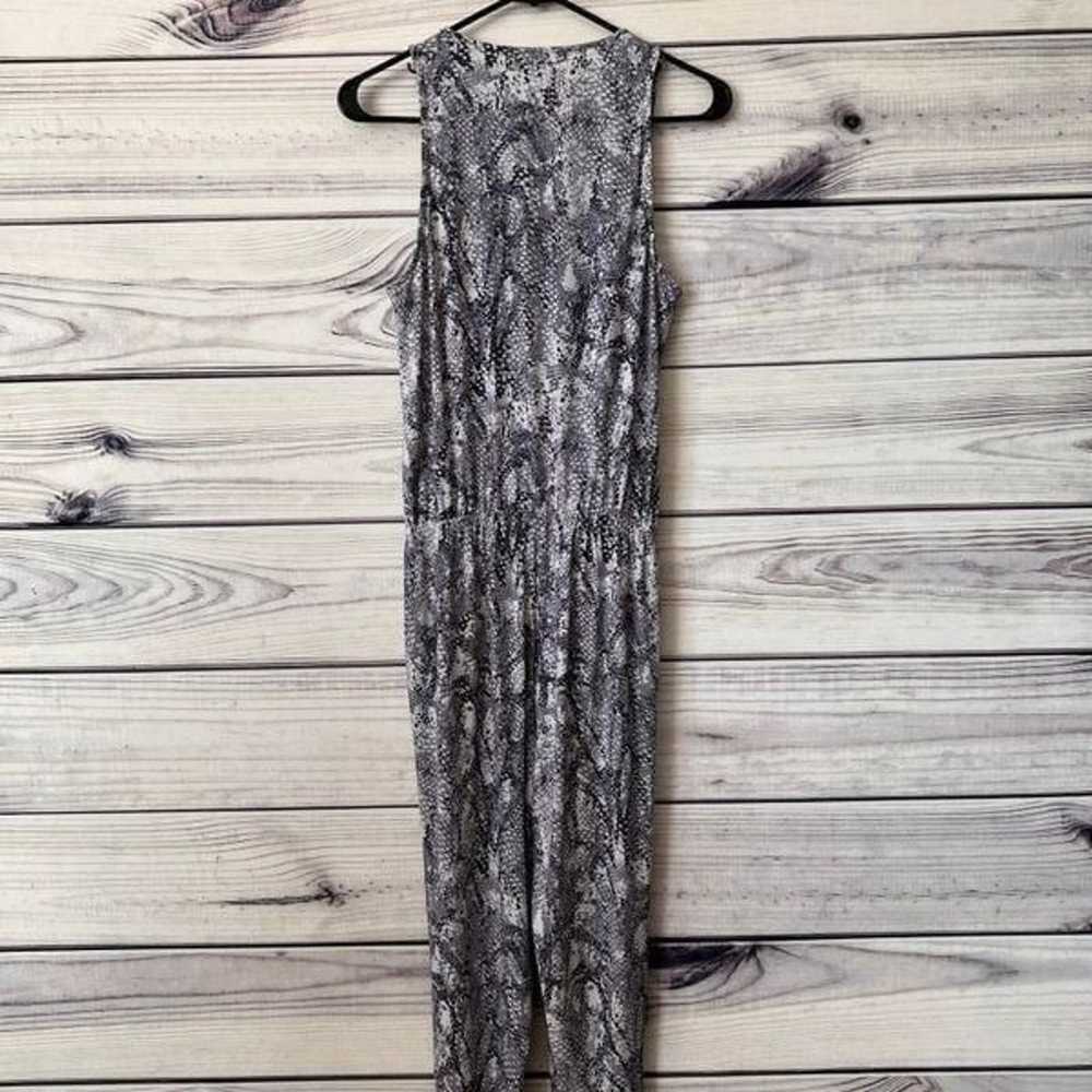 Peyton Jensen Grey Snake Print Sleeveless Jumpsuit - image 7