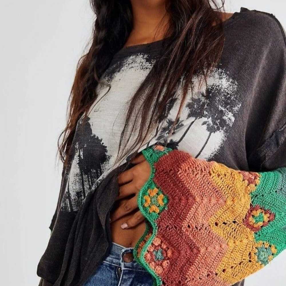 We the Free People So Edgy oversized graphic Tee - image 2