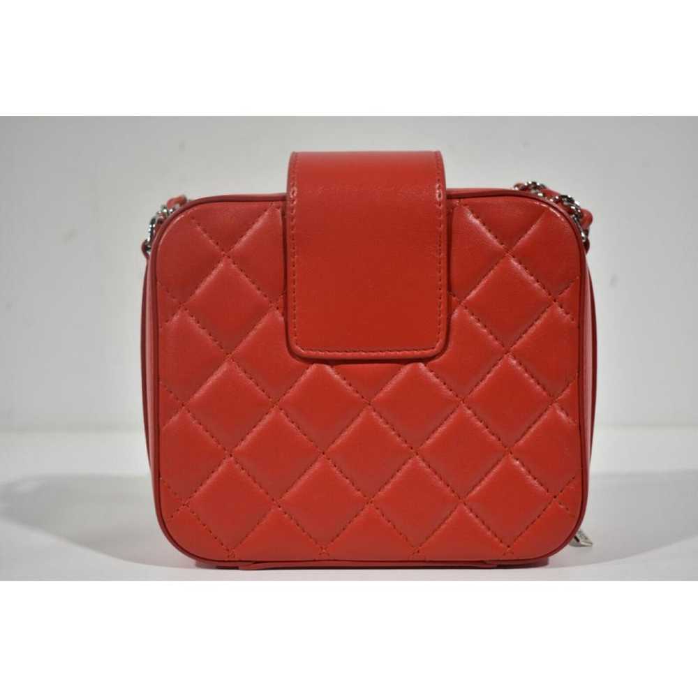 Chanel Leather crossbody bag - image 7