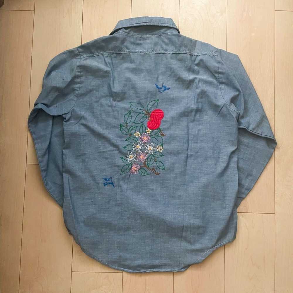 Vintage shop purchase: embroidered chambray shirt. - image 3