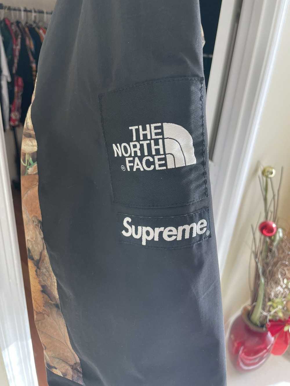 Supreme × The North Face Supreme the north face m… - image 2