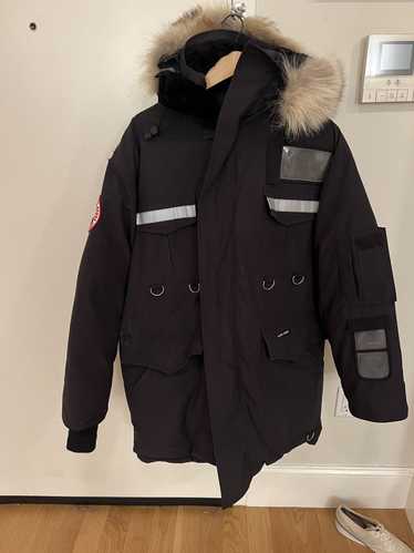 Canada Goose Canada Goose Resolute Parka Navy Size