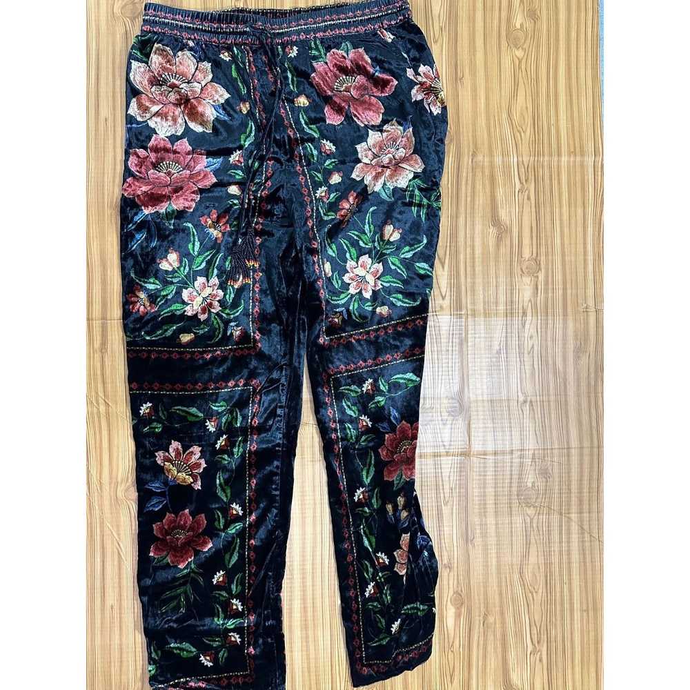 Farm Rio Farm Rio Macaws Garden Black Pants Size … - image 2