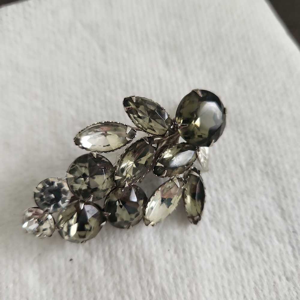 AWESOME VINTAGE HINTS OF GREENS AND DIAMOND RHINE… - image 3