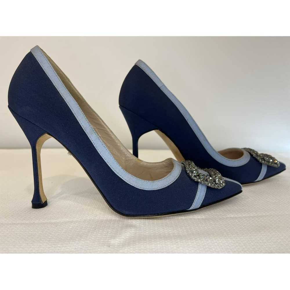 Manolo Blahnik Hangisi cloth heels - image 3