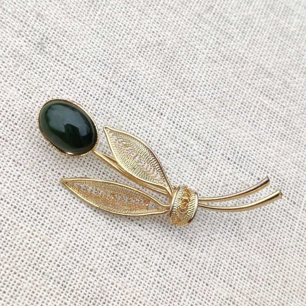 Vintage jade flower brooch - image 8