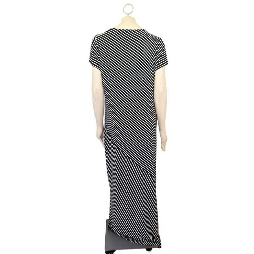 CHICO'S Travelers Summer Stripe Maxi Dress in Bla… - image 9