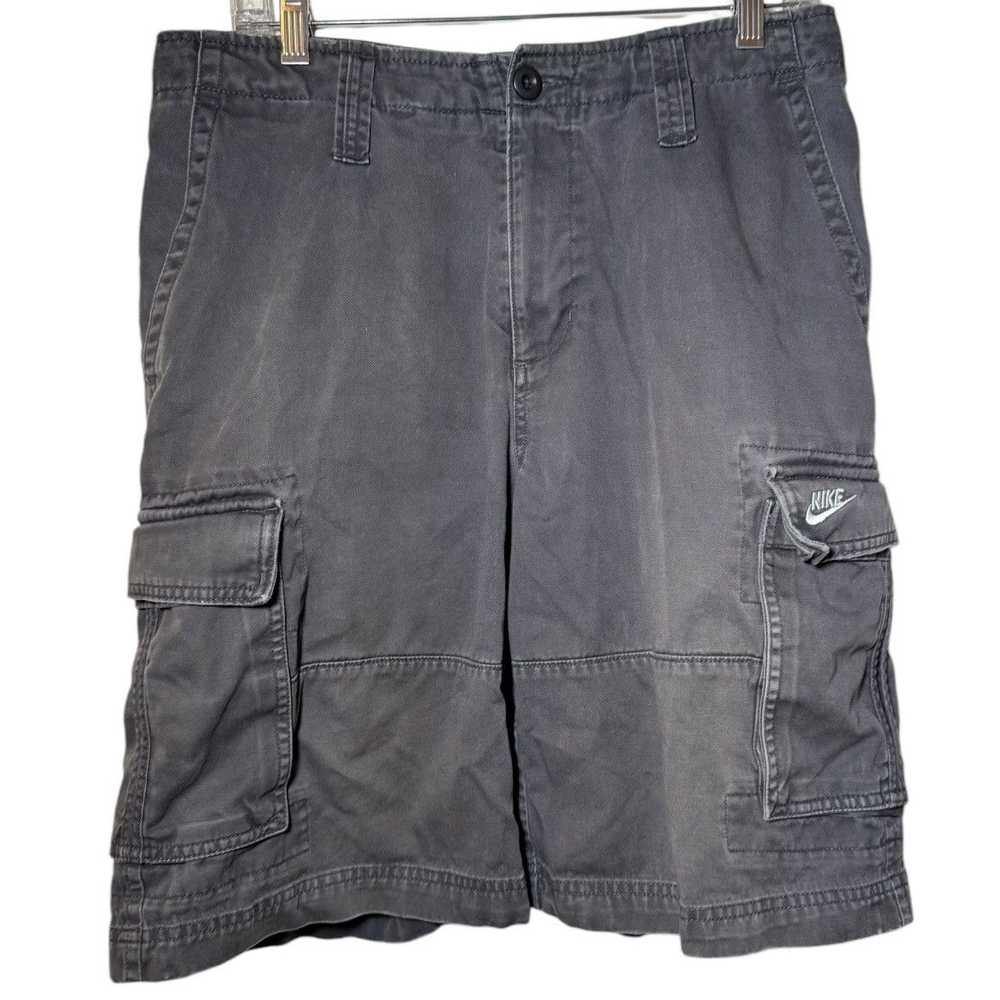 Nike Vintage Y2K Nike Cargo Baggy Gray Shorts Men… - image 1