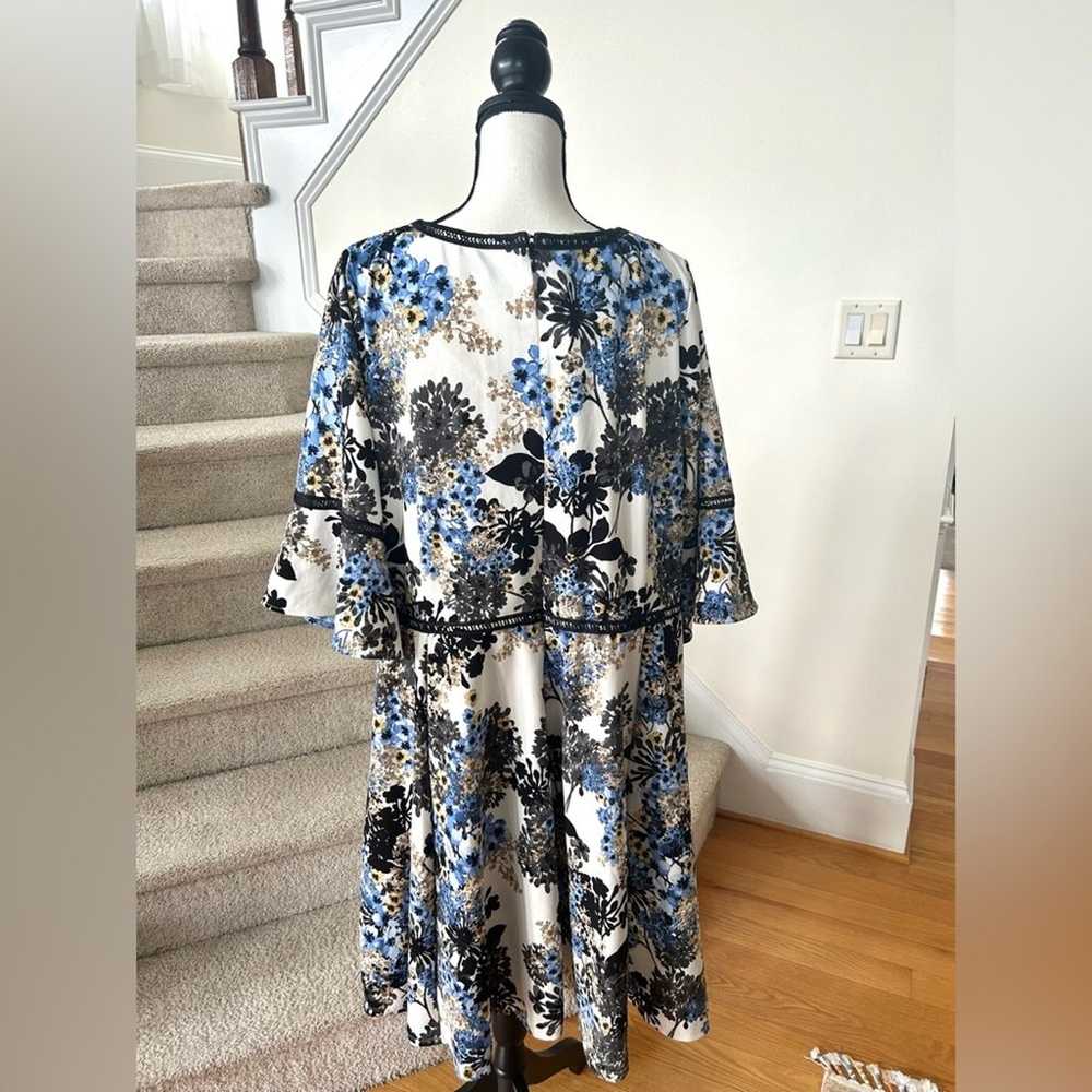 Lane Bryant Blue, Tan & White Watercolor Floral F… - image 2