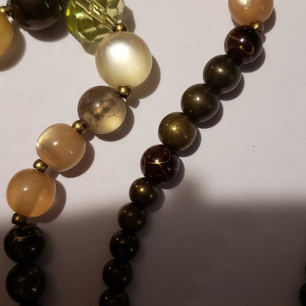 32 inch Vintage Lucite Beaded Necklace - image 3