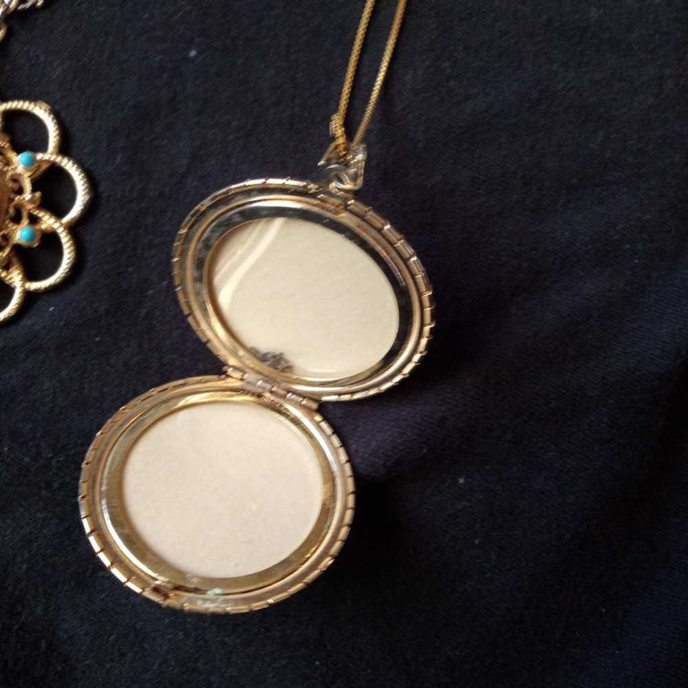 2 beautiful necklaces vintage - image 3