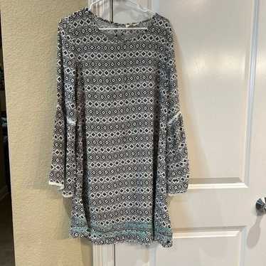 Roxy medium black and white geo print long sleeve… - image 1