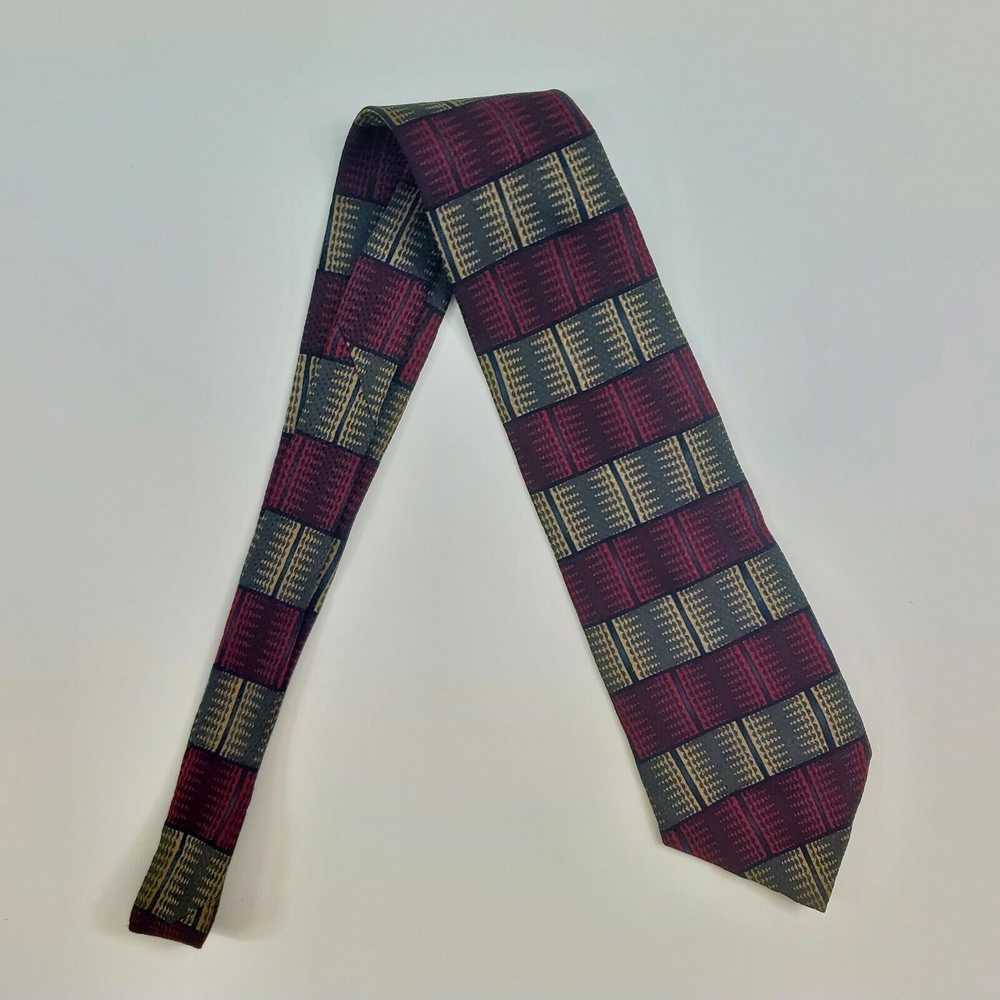 Vintage Ziggurat by Mulberry Neckwear Silk Red Ti… - image 7