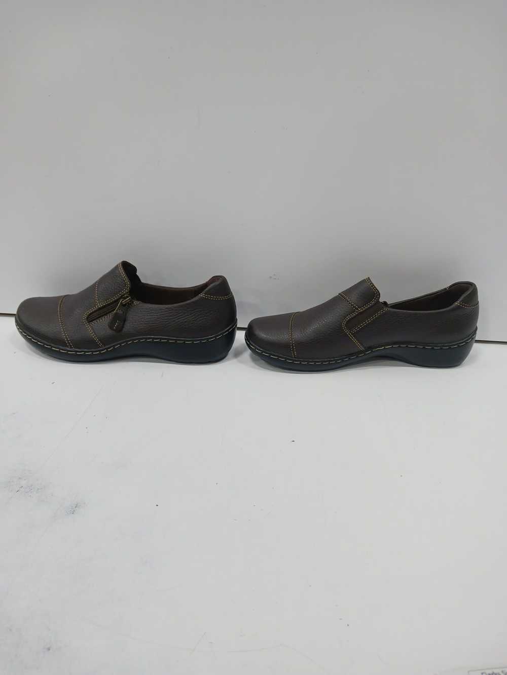 Clarks Women's Brown Leather Clogs Size 6.5 - image 3