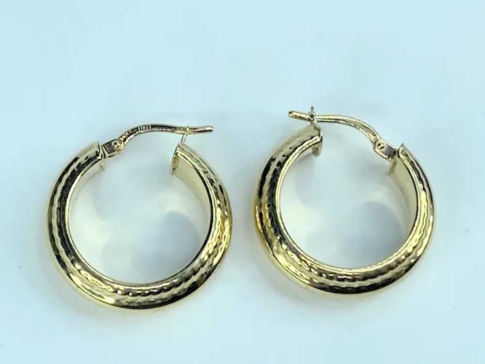 Italy 14K gold woven border hoop dangle earrings … - image 6