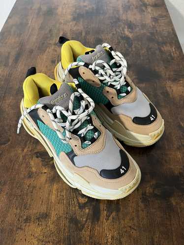 Balenciaga triple s vintage hotsell