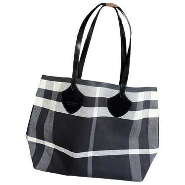 Burberry The Giant cloth tote - image 1