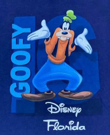 GOOFY DISNEY STORE TSHIRT