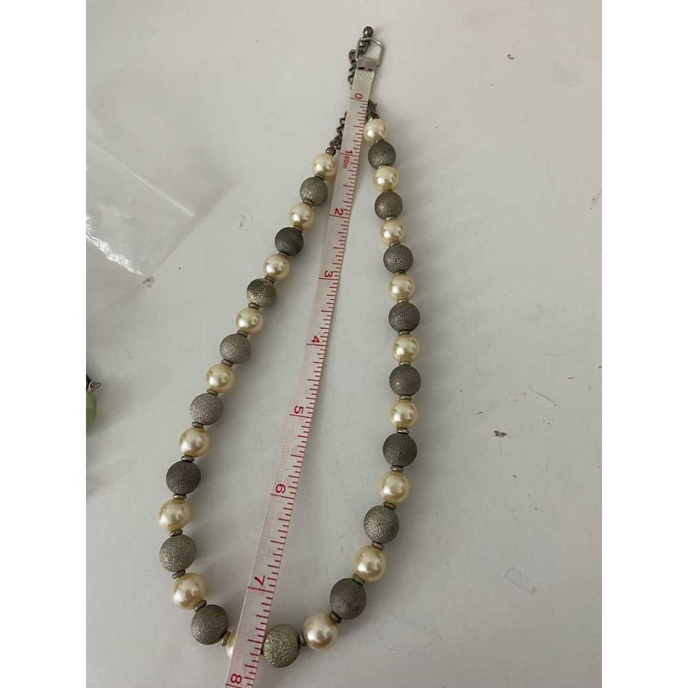 Generic Pretty silver and faux pearl bead necklace - image 4