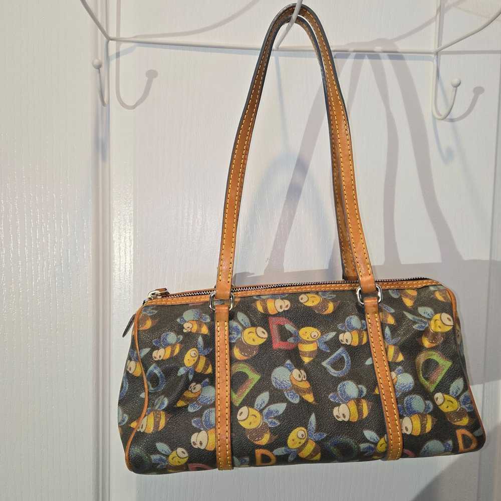 Dooney & Bourke Dooney & Bourke Bee Barrel bag Y2… - image 2