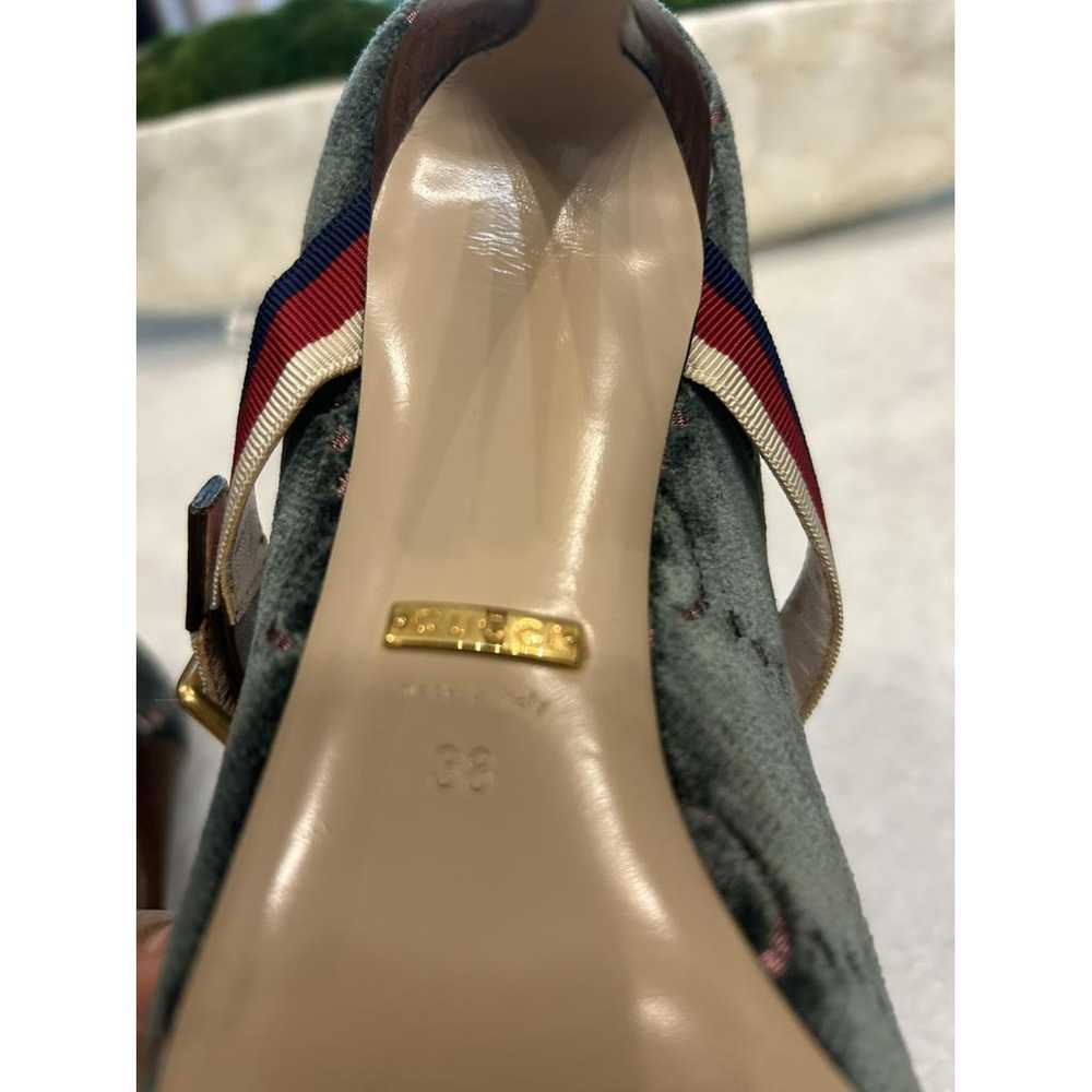 Gucci Velvet heels - image 7