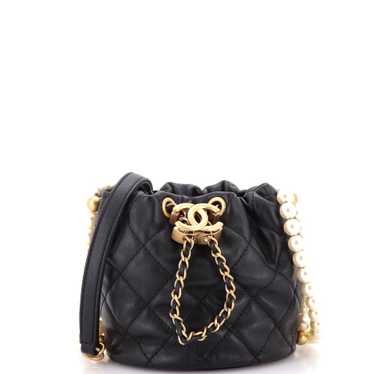 CHANEL About Pearls Bucket Bag Quilted Calfskin Mi