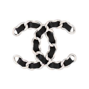 CHANEL CC Chain Brooch