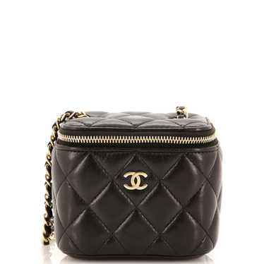 CHANEL Classic Vanity Case with Chain Quilted Lamb