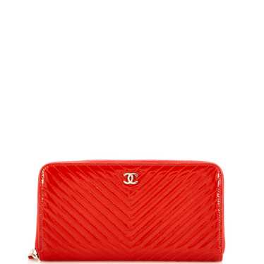 CHANEL Zip Around Wallet Chevron Patent Long