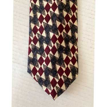 Vintage Luxurious Silk Men's Necktie Featuring Ma… - image 1