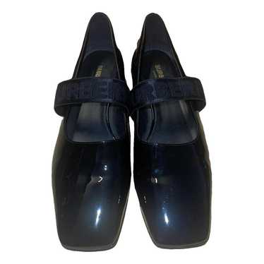 Burberry Patent leather flats