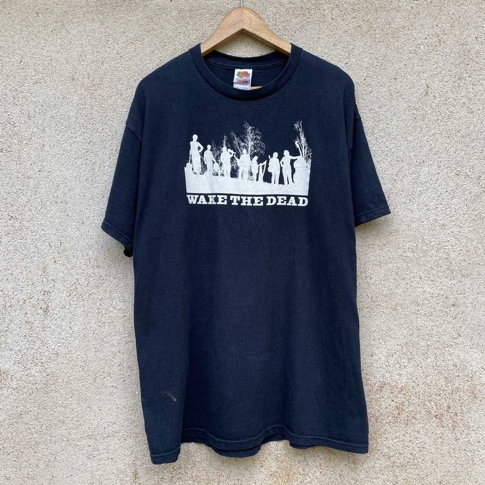 Band Tees × Rare × Vintage Vintage Faded Y2K Wake… - image 4